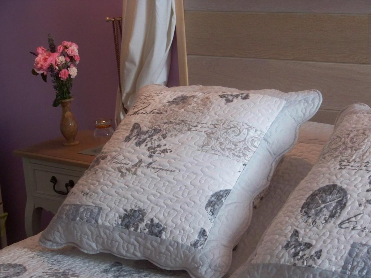 Tillieres La Genoise Bed & Breakfast エクステリア 写真